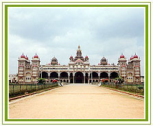 Mysore Palace, Mysore Travel Guide
